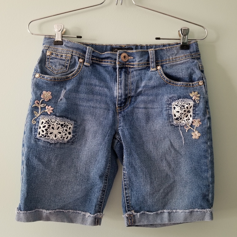 Jean Shorts with Flower Patches